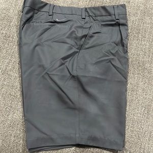 Mens Nike Golf shorts, size 36